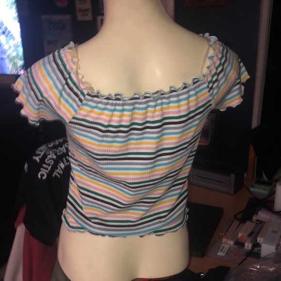 Charlotte Russe colorful short sleeve top - large - Picture 3 of 5